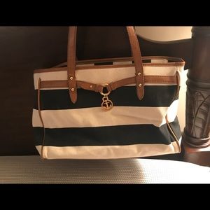 Tommy Hilfiger tote🖤